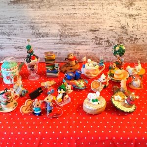Huge lot!  Hallmark Christmas ornaments
